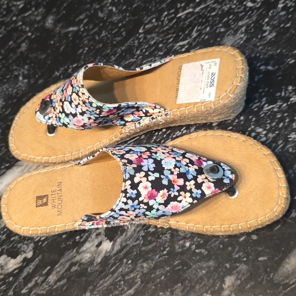 BRAND NEW WHITE MOUNTAIN BEACHBALL DRESSY WEDGE SANDAL by Roamans - Picture 5 of 16